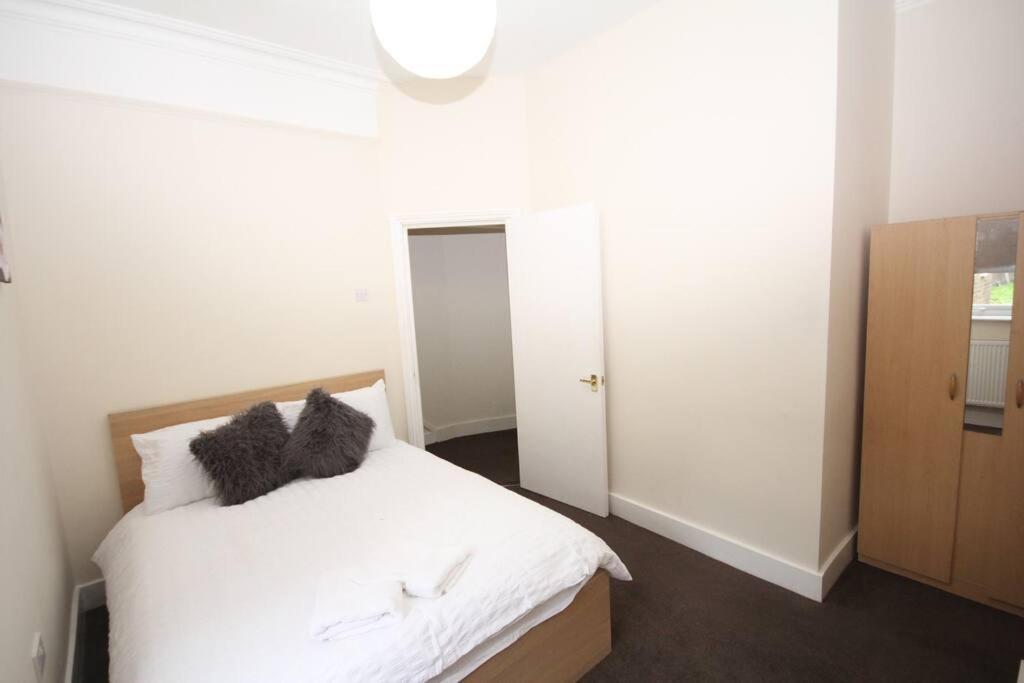 Willesden Lodge Londra Esterno foto