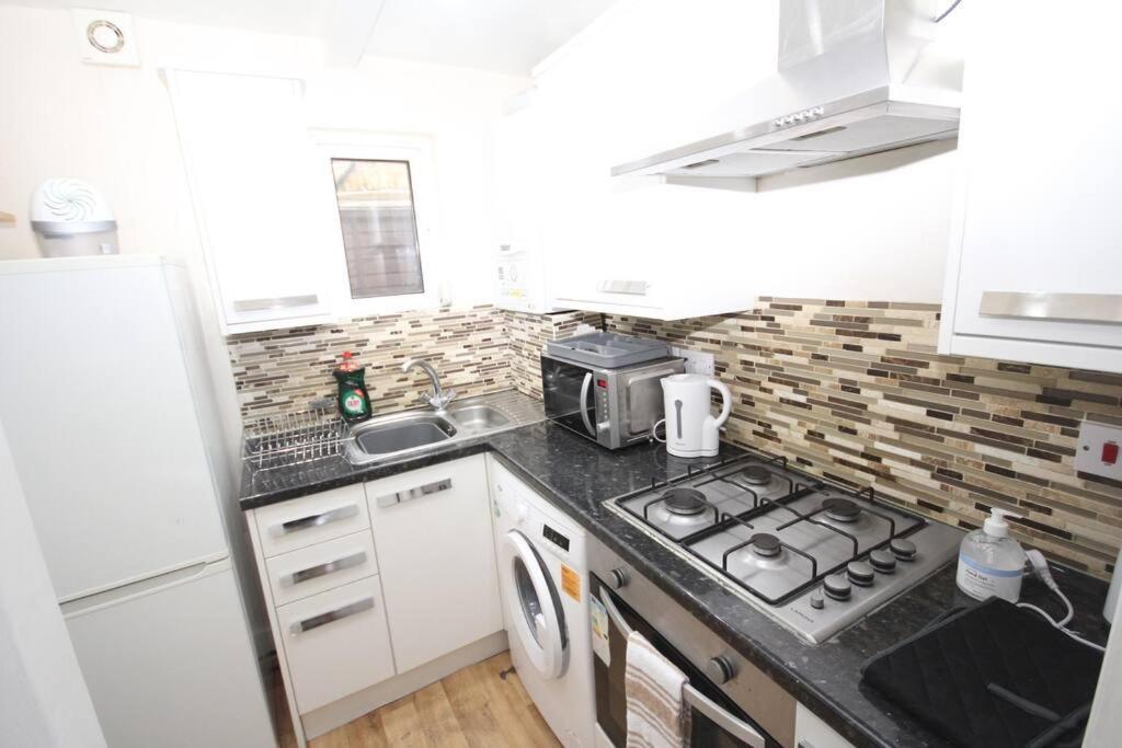 Willesden Lodge Londra Esterno foto